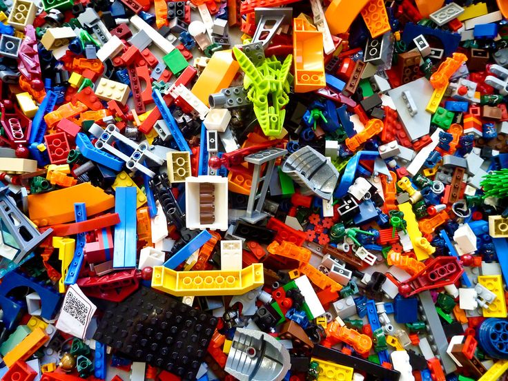 The History of Interlocking Bricks - From Kiddicraft to the LEGO Group ...